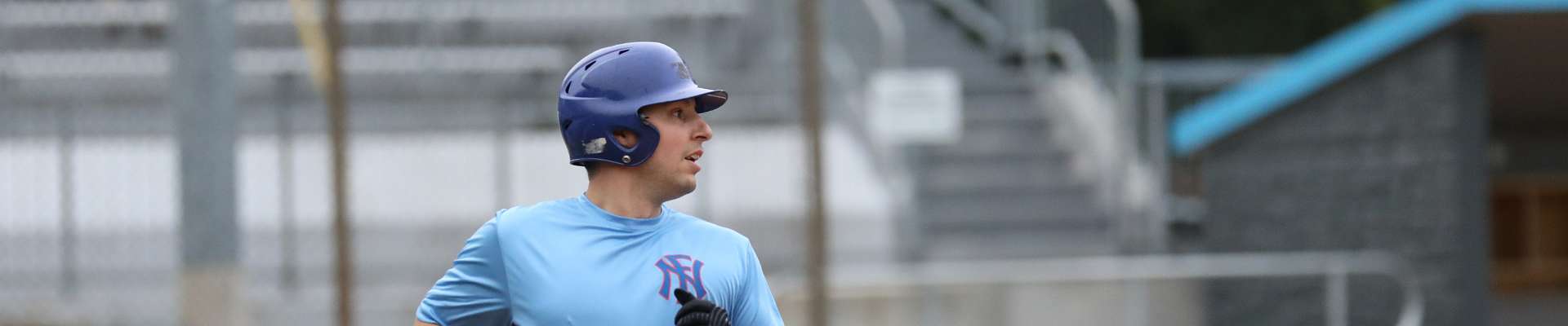 Click to show or hide the buttons