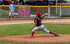 48: Baseball Aug 20048-denoise-low-light