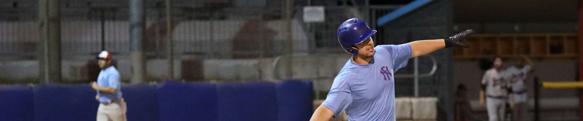 Click to show or hide the buttons