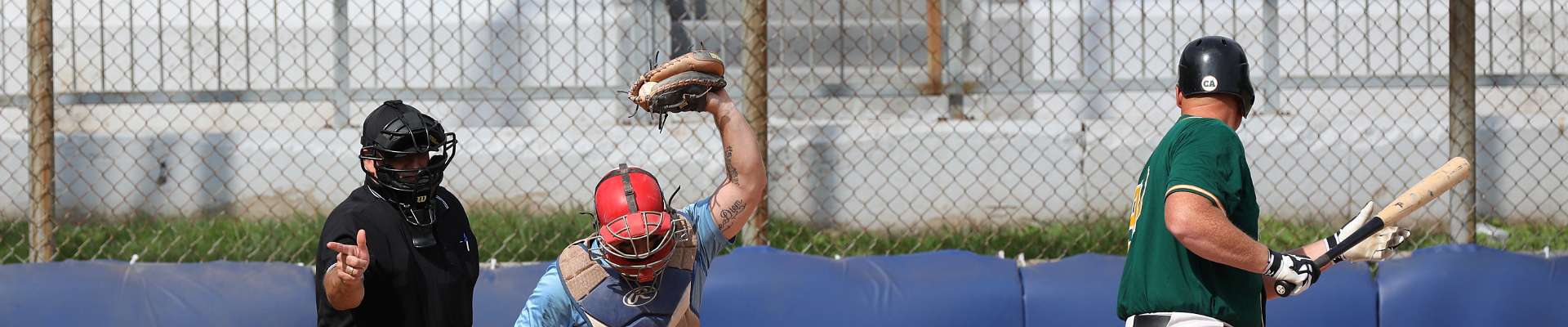 Click to show or hide the buttons