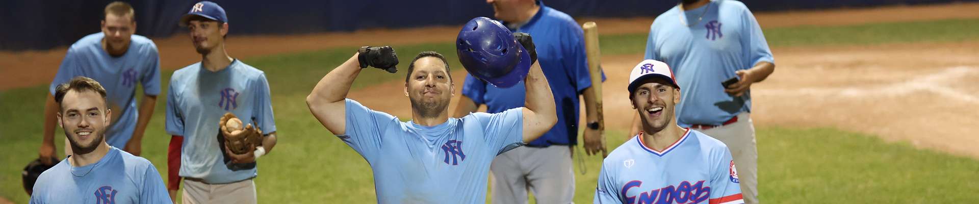 Click to show or hide the buttons