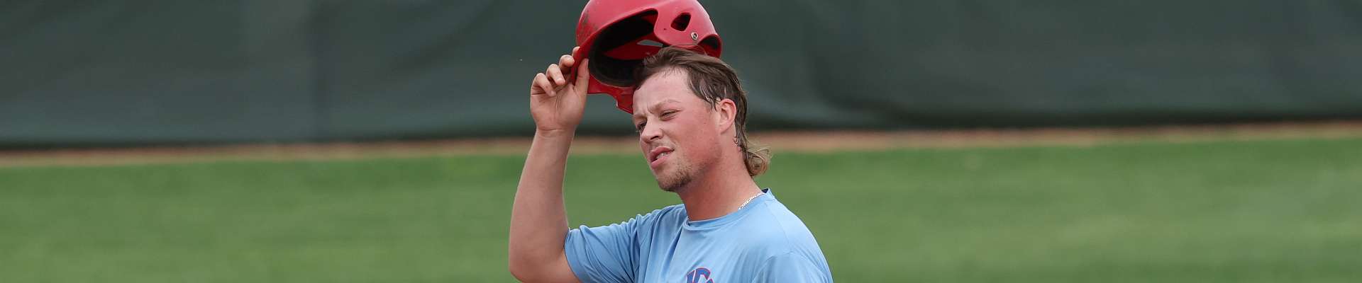 Click to show or hide the buttons