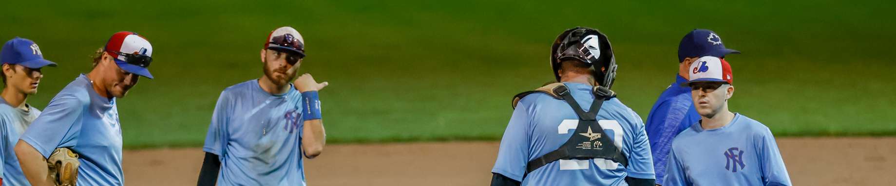 Click to show or hide the buttons