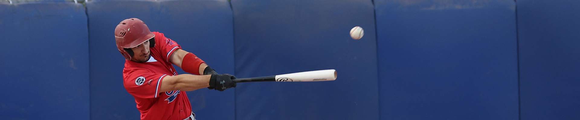 Click to show or hide the buttons