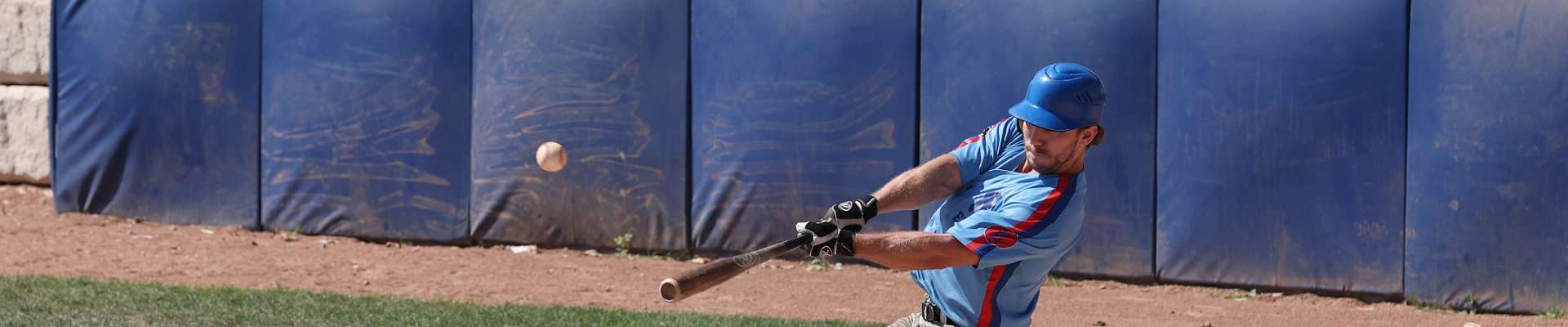 Click to show or hide the buttons