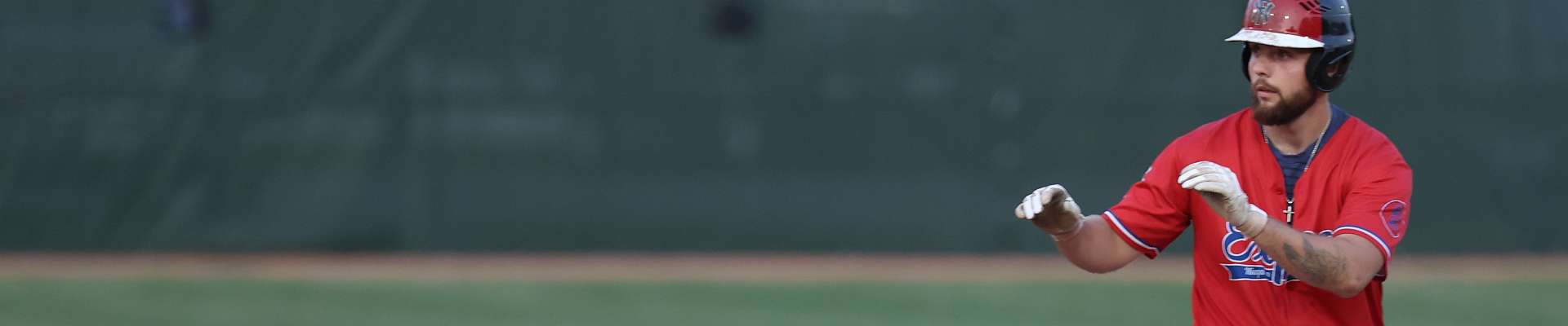 Click to show or hide the buttons